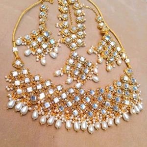 Choker nacklace and set